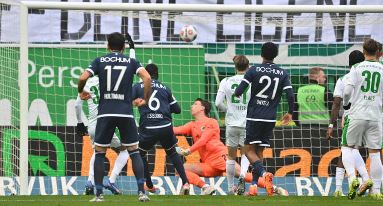 29 11 2025 Soccer Season 2025 2026 2 Soccer Bundesliga 14 Matchday SpVgg Greuther Fürth Kleeblatt VfL Bochum Sportfoto Zink xwoxzix DFL regulations prohibit any use of photographs as image sequences and or quasi video only for editorial use Ibrahima Sissoko 6, VfL Bochum scores Goal Goal shot to 0 1