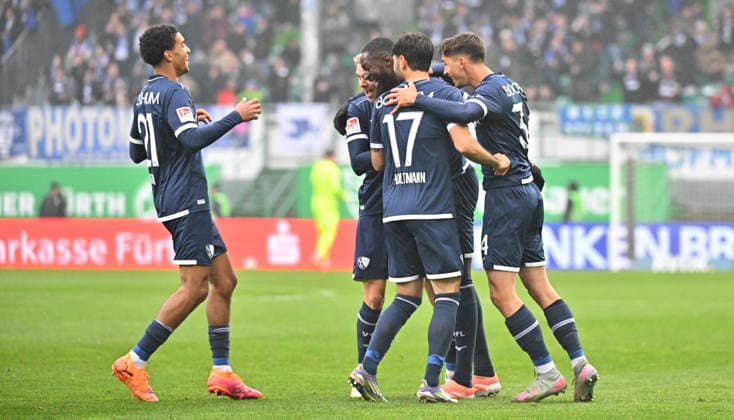 29 11 2025 Soccer Season 2025 2026 2 Soccer Bundesliga 14 Matchday SpVgg Greuther Fürth Kleeblatt VfL Bochum Sportfoto Zink MeZi xmexzix DFL regulations prohibit any use of photographs as image sequences and or quasi video only for editorial use Torjubel Jubel Freude nach Treffer Torschuß zum 0 2 durch Ibrahima Sissoko 6, VfL Bochum