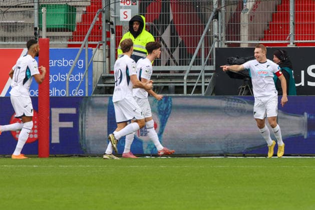 Valentin Laessig TSG Hoffenheim II, No. 6 is happy after his goal to make it 0 1 in the first minute of the match FC Ingolstadt 04 vs TSG Hoffenheim II, Soccer on 29 11 2025, DFB regulations prohibit any use of photographs as image sequences and or quasi video GER, Soccer, 3 Liga, Matchday 16, 1 FC Ingolstadt vs TSG Hoffenheim II, Soccer, 29 11 2025, Audi Sportpark Ingolstadt Copyright: xEibner-Pressefoto OliverxSTRISCHx EP-OSH