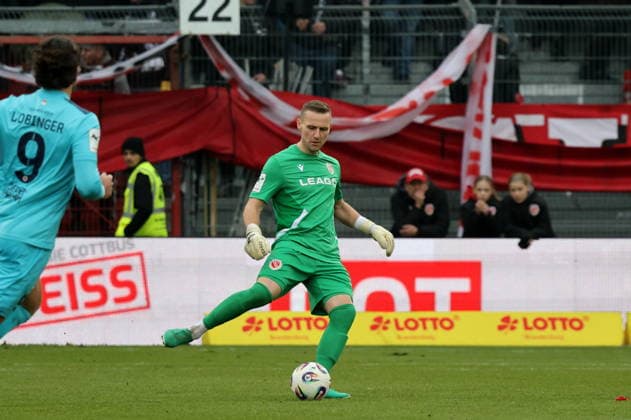 33 Marius Funk Energie Cottbus Football 3 Liga 2025 2026 FC Energie Cottbus FC Viktoria Köln