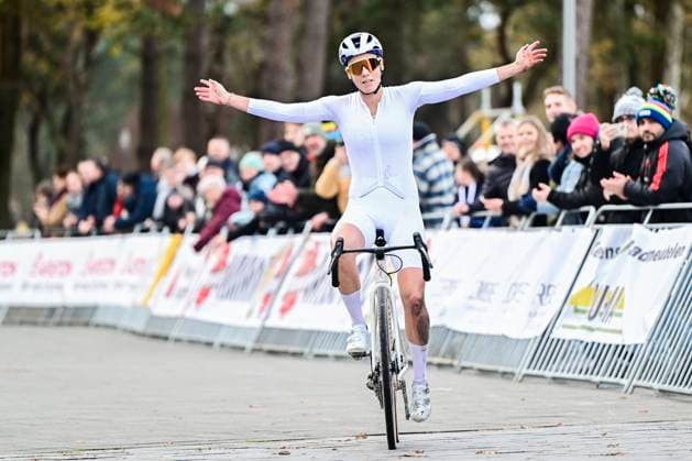 Boonen and Friends Cyclocross Race MOL, BELGIUM - NOVEMBER 29 : Cant Sanne celebrating her victory during the Boonen and Friends cyclocross race on November 29, 2025 in Mol, Belgium, 29 11 2025. Boonen and Friends is a race for the benefit of the charity Move to Improve ( Mol Belgium  Copyright: xPeterxDexVoechtx