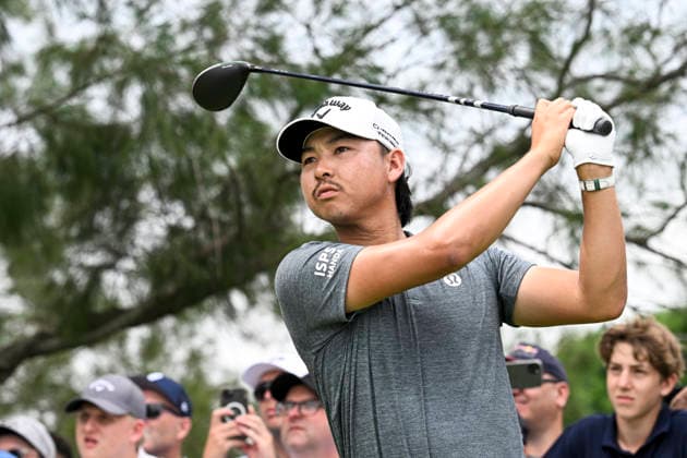 29th November 2025; Royal Queensland Golf Club, Brisbane, Queensland, Australia; BMW Australian PGA, Golf Herren Championship Golf, Round Three; Min Woo Lee of Australia follows the flight of his tee shot  NigelxOwen
