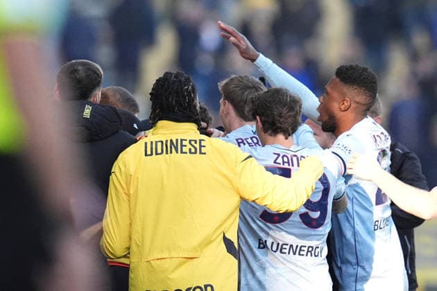 Udinese s Nicolo Zaniolo celebrates after scoring the 1-0 goal for his team during the Serie A soccer match between Parma and Udinese at Ennio Tardini Stadium in Parma, North Italy, Saturday, November 29, 2025. Soccer  Copyright: xMassimoxPaolone LaPressex