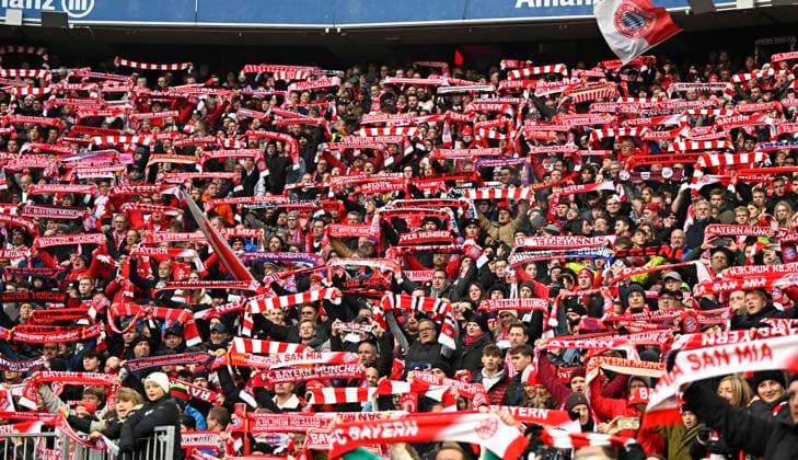 29 11 2025, Soccer Bundesliga 2025 2026, Matchday 12, FC Bayern Munich FC St Pauli, in the Allianz Arena Munich, The Bayern fans sing their anthem DFL and DFB regulations prohibit any use of photographs as image sequences and or quasi video