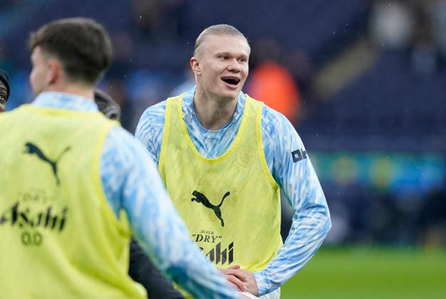 Manchester, England, 29th November 2025. Erling Haaland of Manchester City warms up during the Manchester City vs Leeds United Premier League match at the Etihad Stadium, Manchester. Picture credit should read: Andrew Yates Sportimage EDITORIAL USE ONLY. No use with unauthorised audio, video, data, fixture lists, club league logos or live services. Online in-match use limited to 120 images, no video emulation. No use in betting, games or single club league player publications. SPI_007_AY_MAN_CITY_LEEDS SPI-4333-0008