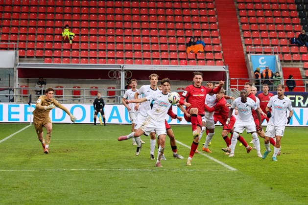 Julian Kuegel FC Ingolstadt 04, Nr 29 tries to get the ball here at the match FC Ingolstadt 04 vs TSG Hoffenheim II, Soccer on 29 11 2025, DFB regulations prohibit any use of photographs as image sequences and or quasi video GER, Soccer, 3 Liga, Matchday 16, 1 FC Ingolstadt vs TSG Hoffenheim II, Soccer, 29 11 2025, Audi Sportpark Ingolstadt Copyright: xEibner-Pressefoto OliverxSTRISCHx EP-OSH
