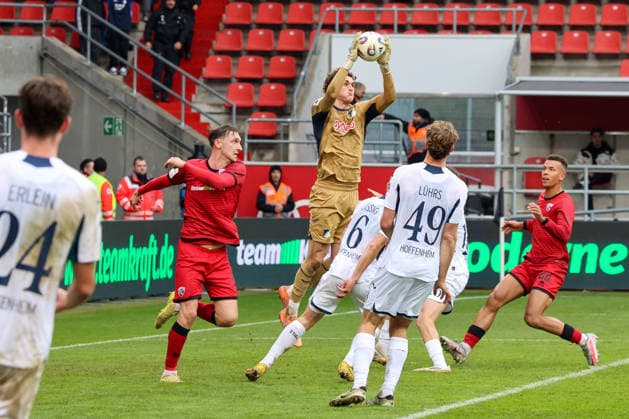 Goalkeeper Lukas Petersson TSG Hoffenheim II, No. 1 has everything under control during the match FC Ingolstadt 04 vs TSG Hoffenheim II, Soccer on 29 11 2025, DFB regulations prohibit any use of photographs as image sequences and or quasi video GER, Soccer, 3 Liga, Matchday 16, 1 FC Ingolstadt vs TSG Hoffenheim II, Soccer, 29 11 2025, Audi Sportpark Ingolstadt Copyright: xEibner-Pressefoto OliverxSTRISCHx EP-OSH