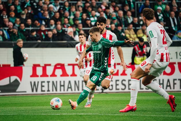 1 Bundesliga SV Werder Bremen vs 1 FC Köln, 29 11 2025 Romano Schmid Werder Bremen, 20 Soccer, 1 Bundesliga, Matchday 12 SV Werder Bremen vs 1 FC Köln on 29 11 2025 at Weserstadion, Bremen DFL REGULATIONS PROHIBIT ANY USE OF PHOTOGRAPHS AS IMAGE SEQUENCES AND OR QUASI VIDEO Copyright: xBEAUTIFULxSPORTS Tonhäuserx