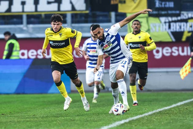 sports, football, 3 league season 2025 2026 16 matchday MSV Duisburg Alemannia Aachen 29 11 2025, schauinsland reisen arena Jesse Tugbenyo MSV Duisburg, 33 duel Duisburg schauinsland reisen arena North Rhine-Westphalia Germany