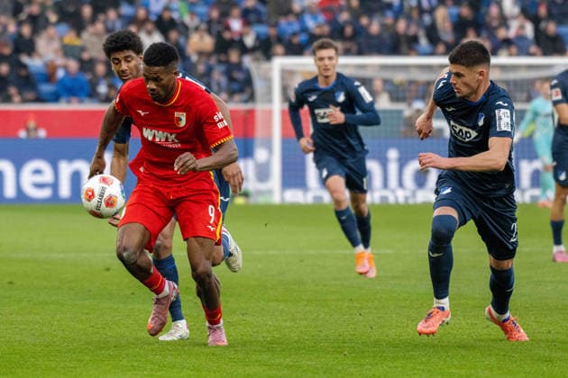 Bernardo Fernandes Da Silva Junior TSG 1899 Hoffenheim , Samuel Essende FC Augsburg and Albian Hajdari TSG 1899 Hoffenheim xettx, Germany, Sinsheim, 29 11 2025, Football, Bundesliga TSG 1899 Hoffenheim vs FC Augsburg, Season 2025 2026, Matchday 12, PreZero Arena DFL DFB REGULATIONS PROHIBIT ANY USE OF PHOTOGRAPHS AS IMAGE SEQUENCES AND OR QUASI VIDEO