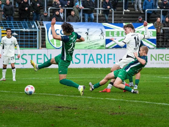 Yannick Michaelis Borussia Moenchengladbach U23, 14 makes the goal FC Guetersloh vs Borussia Moenchengladbach U23, Football, Regionalliga West, Matchday 17, Season 2025 2026, 29 11 2025 FC Guetersloh vs Borussia Moenchengladbach U23, Football, Regionalliga West, Matchday 17, Season 2025 2026, 29 11 2025 Guetersloh Copyright: xEibner-Pressefoto DamianxKruczynx EP_DKI