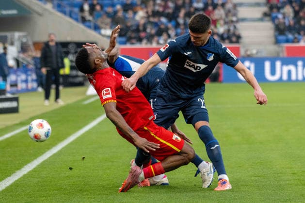 Bernardo Fernandes Da Silva Junior TSG 1899 Hoffenheim , Samuel Essende FC Augsburg and Albian Hajdari TSG 1899 Hoffenheim xettx, Germany, Sinsheim, 29 11 2025, Football, Bundesliga TSG 1899 Hoffenheim vs FC Augsburg, Season 2025 2026, Matchday 12, PreZero Arena DFL DFB REGULATIONS PROHIBIT ANY USE OF PHOTOGRAPHS AS IMAGE SEQUENCES AND OR QUASI VIDEO