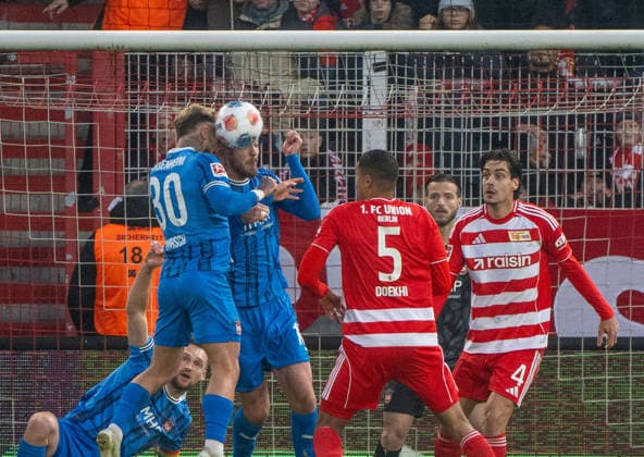 Soccer, Men, Season 2025 2026, 1 Bundesliga 12 Matchday , 1 FC Union Berlin 1 FC Heidenheim, v l Collision Niklas Dorsch 1 FC Heidenheim , Julian Niehues 1 FC Heidenheim , Danilho Doekhi 1 FC Union , Diogo Leite 1 FC Union Berlin , 29 11 2025, Copyright: xMatthiasxKochx