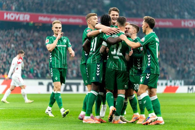 Goal for 1 0 Marco Friedl SV Werder Bremen, 32 , cheers with Amos Pieper SV Werder Bremen, 05 , Karim Coulibaly SV Werder Bremen, 31 , Jens Stage SV Werder Bremen, 06 , Romano Schmid SV Werder Bremen, 20 , Senne Lynen SV Werder Bremen, 14 , GER, SV Werder Bremen vs 1 FC Koeln, Football, Bundesliga, Matchday 12, Season 2025 2026, 29 11 2025 DFL REGULATIONS PROHIBIT ANY USE OF PHOTOGRAPHS AS IMAGE SEQUENCES AND OR QUASI VIDEO GER, SV Werder Bremen vs 1 FC Koeln, Football, Bundesliga, Matchday 12, Season 2025 2026, 29 11 2025 Bremen Copyright: xEibner-Pressefoto MaxxVincenx EP_MVN