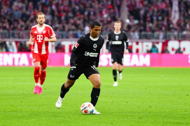 Joel Chima Fujita 16, FC St Pauli at the match between FC Bayern Munich v FC St Pauli, Football, Men, Bundesliga, 2025 2026, Matchday 12 on 29 11 2025 in Munich, Allianz Arena DFL and DFB regulations prohibit any use of photographs as image sequences and or quasi video Bayern Germany