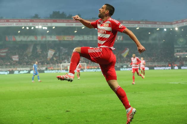 29 11 2025, xtgx, Fussball 1 Bundesliga, 1 FC Union Berlin 1 FC Heidenheim emspor, v l Rani Khedira Union Berlin, 8 Jubel, Torjubel, jubelt ueber das Tor, celebrate the goal, celebration DFL DFB REGULATIONS PROHIBIT ANY USE OF PHOTOGRAPHS as IMAGE SEQUENCES and or QUASI VIDEO Berlin
