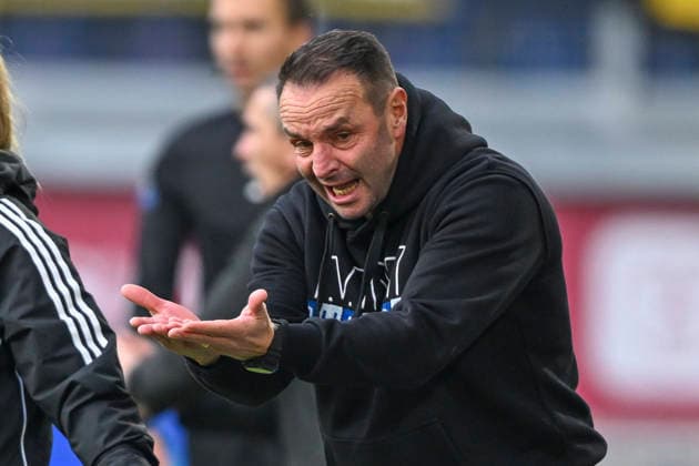 Dietmar Hirsch Duisburg gesture gesticulated facial expression strong facial expression emotion 29 11 2025 Soccer MSV Duisburg vs SV Alemannia Aachen, Schauinsland Reisen Arena, Duisburg, DFB DFL REGULATIONS PROHIBIT ANY USE OF PHOTOGRAPHS AS IMAGE SEQUENCES AND OR QUASI VIDEO Copyright: xpepphotox xPeterxEppingerx pep00321, pep_20251129_hm_216226