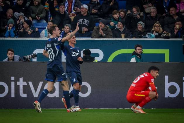 Grischa Proemel 6 TSG 1899 Hoffenheim is happy with Wouter Burger 18 TSG 1899 Hoffenheim about his goal for 3 0, disappointment, frustration at Dimitris Giannoulis 13 FC Augsburg , TSG Hoffenheim vs FC Augsburg, Football, Bundesliga, DFL, Season 2025 2026, First round, 12 Matchday, 29 11 2025 DFB regulations prohibit any use of photographs as image sequences and or quasi video Sinsheim Baden Wuerttemberg Germany Copyright: xkolbert-press MartinxAgüerax