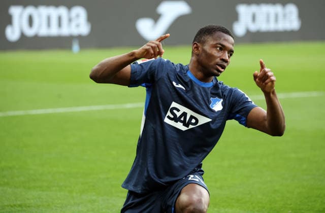 29 11 25 TSG 1899 Hoffenheim FC Augsburg Germany, Sinsheim, 29 11 2025, Football, Bundesliga, Season 2025 2026, TSG 1899 Hoffenheim FC Augsburg Bouzamana Toure TSG 1899 Hoffenheim Cheer Goal 1 0 Toure