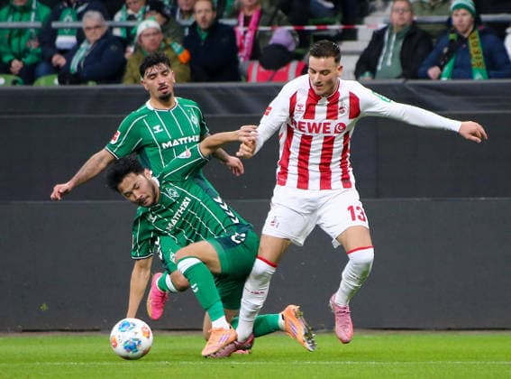 Germany Soccer Bundesliga 2025 26, 8 Matchday SV Werder Bremen vs 1 FC Köln Weserstadion Stadion Bremen Yukinari Sugawara SV Werder Bremen, 3 Saïd El Mala Said El Mala 1 FC Köln, 13 Bremen Copyright: xAymanxAlahmedx