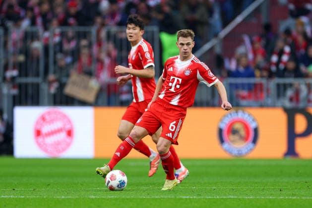 Soccer 1 Bundesliga 12 Matchday FC Bayern Munich FC St Pauli on 29 11 2025 at the Allianz Arena in Munich Joshua Kimmich Munich DFL regulations prohibit any use of photographs as image sequences and or quasi video xMSx