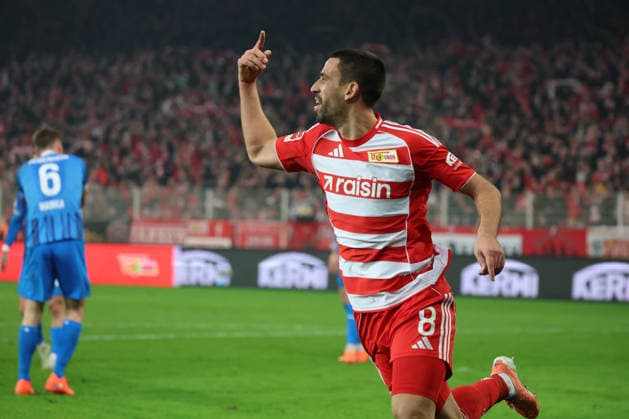 1 Soccer Bundesliga Union Berlin 1 FC Heidenheim Goal celebration, cheering Rani Khedira 1 FC Union Berlin, 8 celebrates the goal to 1 0 , during the match in the 1 Soccer Bundesliga Union Berlin 1 FC Heidenheim in Berlin, Stadion An der alten Försterei , on 29 11 2025 DFB regulations prohibit any use of photographs as image sequences and or quasi video Copyright: xBEAUTIFULxSPORTS Frankex