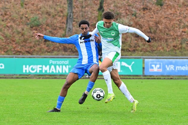 29 11 2025 Soccer Season 2025 2026 Regionalliga Bayern 20 Matchday SpVgg Greuther Fürth Fuerth II U23 FV Illertissen AlSch xalxscx Namrud Embaye 6, FV Illertissen FVI Joshua Okpalaike 9,SpVgg Greuther Fürth II