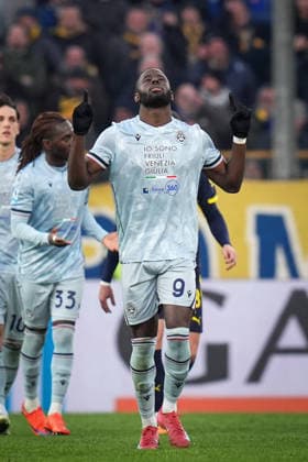 Udinese s Keinan Davis celebrates after scoring the 0-2 goal for his team during the Serie A soccer match between Parma and Udinese at Ennio Tardini Stadium in Parma, North Italy, Saturday, November 29, 2025. Soccer  Copyright: xMassimoxPaolone LaPressex