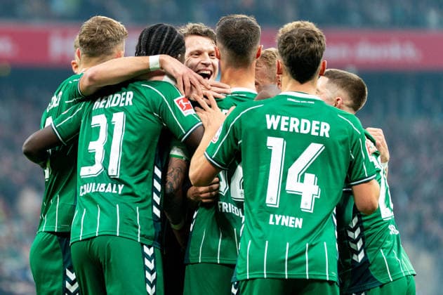 Goal for 1 0 Marco Friedl SV Werder Bremen, 32 cheers with Karim Coulibaly SV Werder Bremen, 31 , Romano Schmid SV Werder Bremen, 20 , Senne Lynen SV Werder Bremen, 14 , Jens Stage SV Werder Bremen, 06 , GER, SV Werder Bremen vs 1 FC Koeln, Soccer, Bundesliga, Matchday 12, Season 2025 2026, 29 11 2025 DFL REGULATIONS PROHIBIT ANY USE OF PHOTOGRAPHS AS IMAGE SEQUENCES AND OR QUASI VIDEO GER, SV Werder Bremen vs 1 FC Koeln, Football, Bundesliga, Matchday 12, Season 2025 2026, 29 11 2025 Bremen Copyright: xEibner-Pressefoto MaxxVincenx EP_MVN