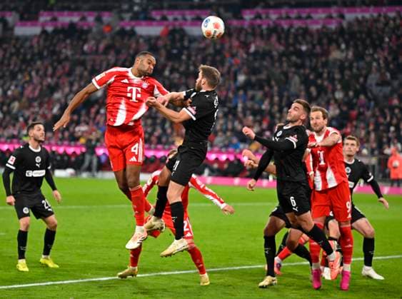 29 11 2025, Soccer Bundesliga 2025 2026, Matchday 12, FC Bayern Munich FC St Pauli, at the Allianz Arena Munich, Jonathan Tah FC Bayern Munich prevails DFL and DFB regulations prohibit any use of photographs as image sequences and or quasi video