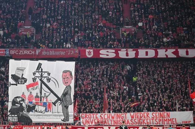 with banners, banner waehrend des spiels der Bundesliga zwischen FC Bayern München und FC St Pauli, Allianz Arena am 29 November 2025 in München, Germany Photo by Harry Langer DeFodi Images DeFodi Images DFL regulations prohibit any use of photographs as image sequences and or quasi video Photo by Harry Langer DeFodi Images DFL regulations prohibit any use of photographs as image sequences and or quasi video Photo by Harry Langer DeFodi Images 2025 in München, Germany Photo by Harry Langer DeFodi Images DFL regulations prohibit any use of photographs as image sequences and or quasi video Photo by Harry Langer DeFodi Images DFL regulations prohibit any use of photographs as image sequences and or quasi video