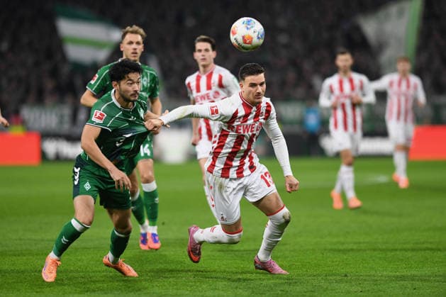 Yukinari Sugawara Werder Bremen and Said El Mala 1 FC Koeln battle for the ball during the Bundesliga match between Werder Bremen and 1 FC Köln at Weserstadion on November 29, 2025 in Bremen, Germany Germany Photo by Ralf Treese DeFodi Images Yukinari Sugawara Werder Bremen and Said El Mala 1 FC Koeln battle for the ball during the Bundesliga match between Werder Bremen and 1 FC Köln at Weserstadion on November 29, 2025 in Bremen, Germany Photo by Ralf Treese DeFodi Images DFL regulations prohibit any use of photographs as image sequences and or quasi video Photo by Ralf Treese DeFodi Images