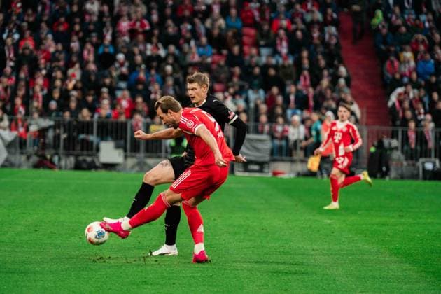 Germany, Soccer, 1 Bundesliga 2025 26, Matchday 12 FC Bayern Munich vs FC St Pauli Allianz Arena Munich Harry Kane Bayern , 9 Copyright: xJamesxZabelx