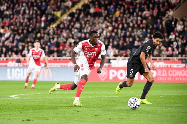 AS Monaco v Paris Saint-Germain - Ligue 1 McDonald s 2025 2026 09 Folarin BALOGUN (asm) - 05 MARQUINHOS (psg) during the Ligue 1 McDonald s match between AS Monaco FC and Paris Saint-Germain FC at Stade Louis II on November 29, 2025 in Monaco, Monaco. Monaco Monaco  Copyright: xFEPx 776348212