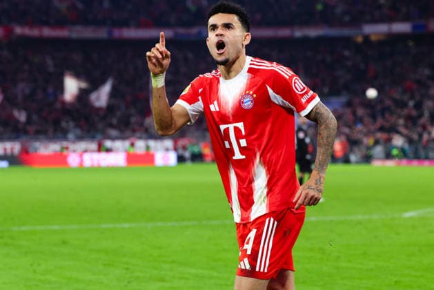 Luis Diaz 14, FC Bayern München Goal for 2 1 at the match between FC Bayern München v FC St Pauli, Football, Men, Bundesliga, 2025 2026, Matchday 12 on 29 11 2025 in Munich, Allianz Arena DFL and DFB regulations prohibit any use of photographs as image sequences and or quasi video Bayern Germany
