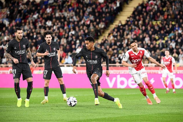 AS Monaco v Paris Saint-Germain - Ligue 1 McDonald s 2025 2026 24 Senny MAYULU (psg) during the Ligue 1 McDonald s match between AS Monaco FC and Paris Saint-Germain FC at Stade Louis II on November 29, 2025 in Monaco, Monaco. Monaco Monaco  Copyright: xFEPx 776348212