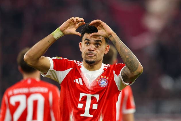 Soccer 1 Bundesliga 12 Matchday FC Bayern Munich FC St Pauli on 29 11 2025 at the Allianz Arena in Munich Goal celebration to 2 1 by Luis Diaz Munich DFL regulations prohibit any use of photographs as image sequences and or quasi video xMSx