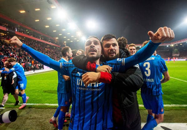 Soccer, Men, Season 2025 2026, 1 Bundesliga 12 Matchday , 1 FC Union Berlin 1 FC Heidenheim, v l Arijon Ibrahimovic Heidenheim , Marnon Busch Heidenheim , Cheering after final whistle, 29 11 2025, Copyright: xSebastianxRäppold MatthiasxKochx