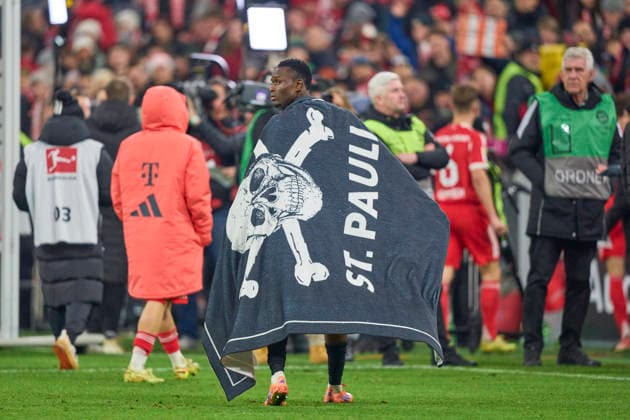 Abdoulie Ceesay of St.Pauli sad in the match FC BAYERN MÜNCHEN - FC ST. PAULI on November 29, 2025 at Allianz Arena München, Germany. Season 2026 2026, 1.Bundesliga, FCB, matchday 12,