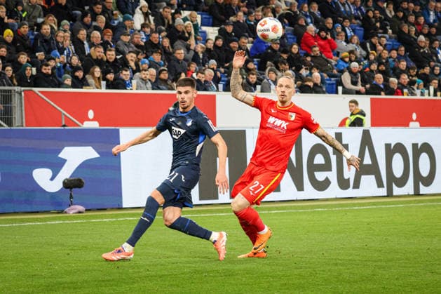 Germany 1 Bundesliga 2025 26, Matchday 12 TSG Hoffenheim vs FC Augsburg, PreZero Arena Sinsheim Marius Wolf, FC Augsburg, 27 Sinsheim PreZero Arena Baden Württemberg Germany Copyright: xBenedictxChristx