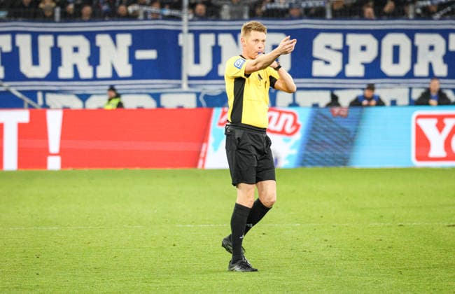 Germany 1 Bundesliga 2025 26, 12 Matchday TSG Hoffenheim vs FC Augsburg, PreZero Arena Sinsheim Christian Dingert Referee Sinsheim PreZero Arena Baden Württemberg Germany Copyright: xBenedictxChristx