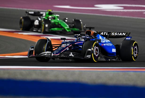 F1 Grand Prix of Qatar 2025 Sprint Race Williams driver Carols Sainz of Spain competes during the Sprint race of the Formula One Qatar Grand Prix at Lusail International Circuit in Lusail, Qatar, on November, 29,2025. The Formula 1 Qatar Grand Prix will be held on 30 November 2025 DOHA Qatar Copyright: xNOUSHADxTHEKKAYILx