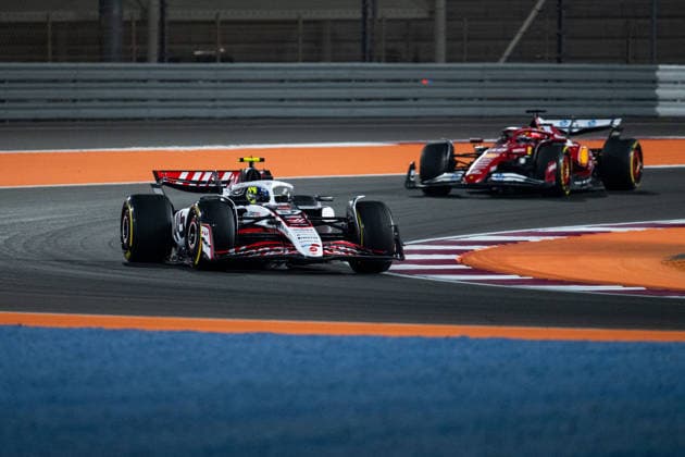 Oliver Bearman MoneyGram Haas F1 Team, Great Britain, 87 in VF 25, Charles Leclerc Scuderia Ferrari HP, Monaco, 16 in SF 25, QTR, Formula 1 World Championship, Qatar Grand Prix, Lusail International Circuit, Sprint Race, 29 11 2025 QTR, Formula 1 World Championship, Qatar Grand Prix, Lusail International Circuit, 29 11 2025 Lusail Copyright: xEibner-Pressefoto Memmlerx EP_MMR