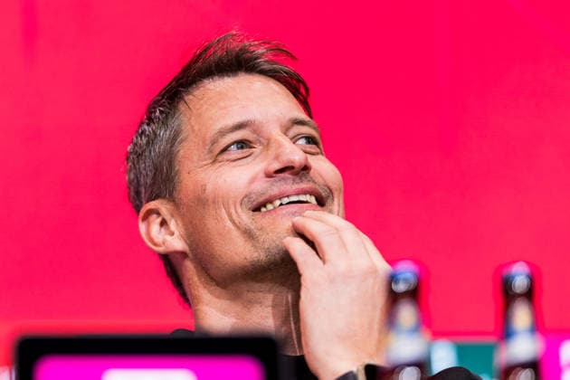 MUENCHEN, GERMANY - NOVEMBER 29: Alexander Blessin (Head Coach FC St. Pauli) during the press conference, PK, Pressekonferenz after the Bundesliga match between FC Bayern Muenchen vs. FC St. Pauli at Allianz Arena on matchday 12 of the 1. Bundesliga on November 29, 2025 in Muenchen, Germany. DFL REGULATIONS PROHIBIT ANY USE OF PHOTOGRAPHS AS IMAGE SEQUENCES AND OR QUASI-VIDEO. Bayern Germany Copyright: xBEAUTIFULxSPORTS Wunderlx