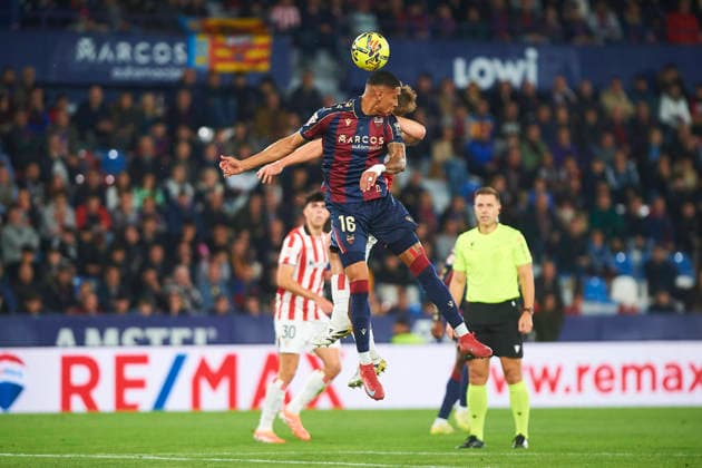 Kevin Arriaga Levante UD and Alejandro Rego Athletic Club during the LaLiga EA Sports match between Levante UD and Athletic Club at Ciudad de Valencia on November 29, 2025 in Valencia, Spain Photo by Maria Jose Segovia DeFodi Images