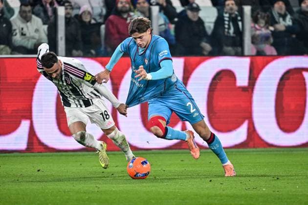 Marco Palestra of Cagliari Calcio during Juventus FC vs Cagliari Calcio, Italian soccer Serie A match in Turin, Italy, November 29 2025  Copyright: xLuigixCanu IPAxSportx xipa-agency.netx xx IPA_68517884 IPA_Agency_IPA68517884