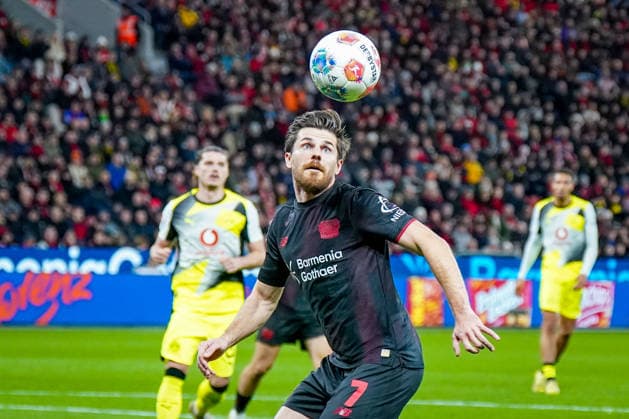 Germany Soccer Bundesliga 2025 26, 12 Matchday Bayer 04 Leverkusen vs Borussia Dortmund BayArena Leverkusen Jonas Hofmann Bayer Leverkusen, 7 Copyright: xJOERANxSTEINSIEKx