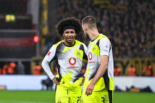 29 11 2025, Football, 1 Bundesliga, Matchday 12 Season 2025 2026, Bayer Leverkusen Borussia Dortmund, Karim Adeyemi Borussia Dortmund , Waldemar Anton Borussia Dortmund xRHR PHOTO TKx Copyright: RHR-FOTOx RHR-FOTO TK