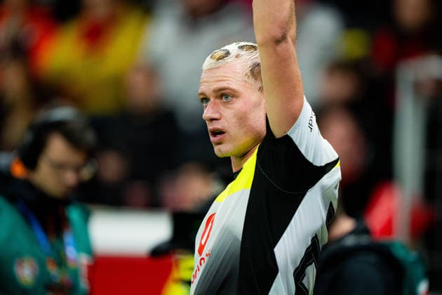 Bundesliga Bayer 04 Leverkusen vs Borussia Dortmund Julian Ryerson of Dortmund action during the Bundesliga match against Leverkusen at BayArena in Leverkusen, Germany, on November 29, 2025. Kick-off at 18:30. Copyright: xTaiseixIwamotox