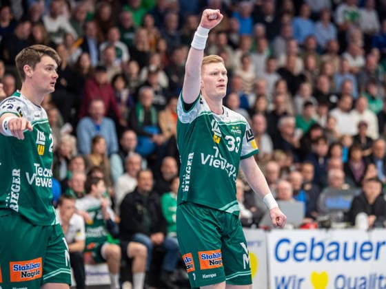 Ymir Oern Gislason Frisch Auf Goeppingen, 33 jubelt, Frisch Auf Goeppingen vs MT Melsungen, Handball, 1 Bundesliga, Men, Season 2025 2026, 29 11 2025, Frisch Auf Goeppingen vs MT Melsungen, Handball, 1 Bundesliga, Men, Season 2025 2026, 29 11 2025 Goeppingen Copyright: xEibner-Pressefoto MichaelxSchmidx EP_MST